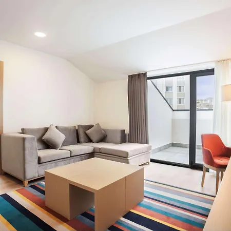 Hotel Tryp By Wyndham Oran