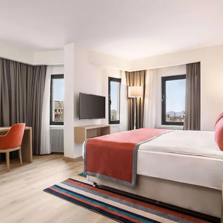 Hotel Tryp By Wyndham Oran 3*