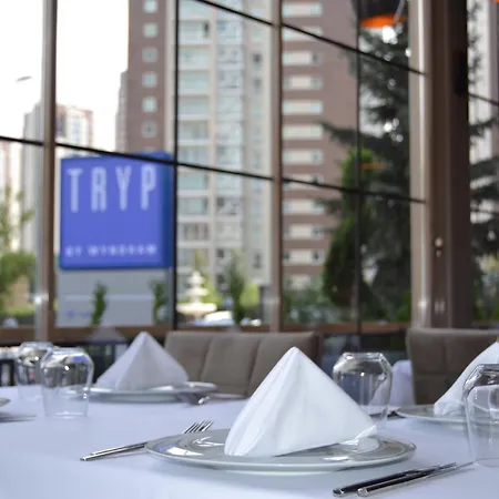 Tryp By Wyndham Oran Ankara