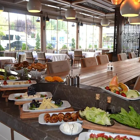 Hotel Tryp By Wyndham Oran 3*