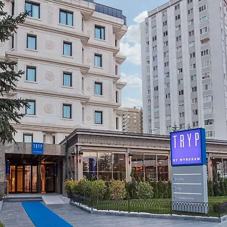 Hotel Tryp By Wyndham Oran